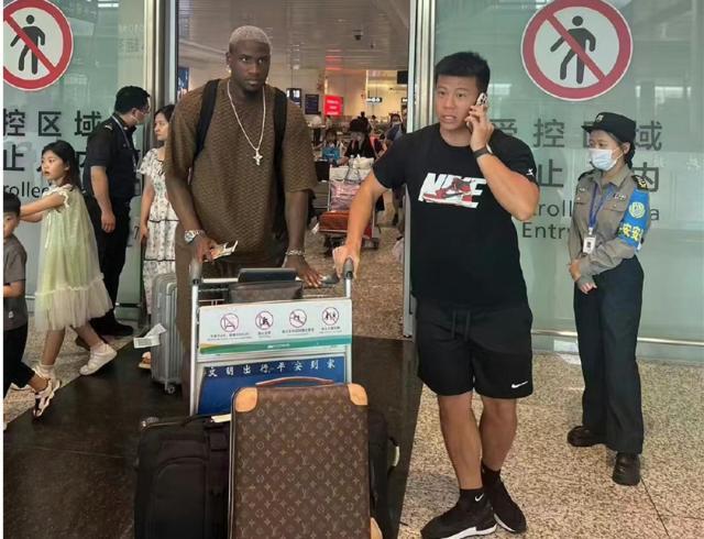 V体育网页版-马尔康回归三镇也纠结 如何抉择中超亚冠外援策略