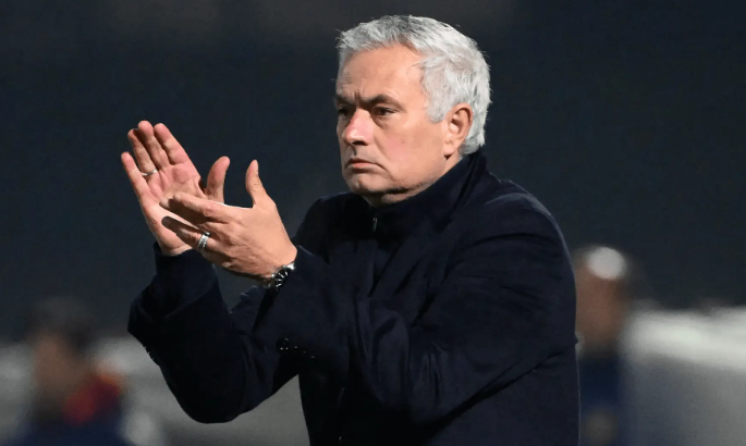 V体育APP-嘲讽穆帅言而无信！昔日旧将翻脸，嘴巴大于实力，难怪无豪门邀请|何塞·穆里尼奥|林肯|加布里埃尔·热苏斯|费内巴切|穆里尼奥_新浪体育_新浪新闻